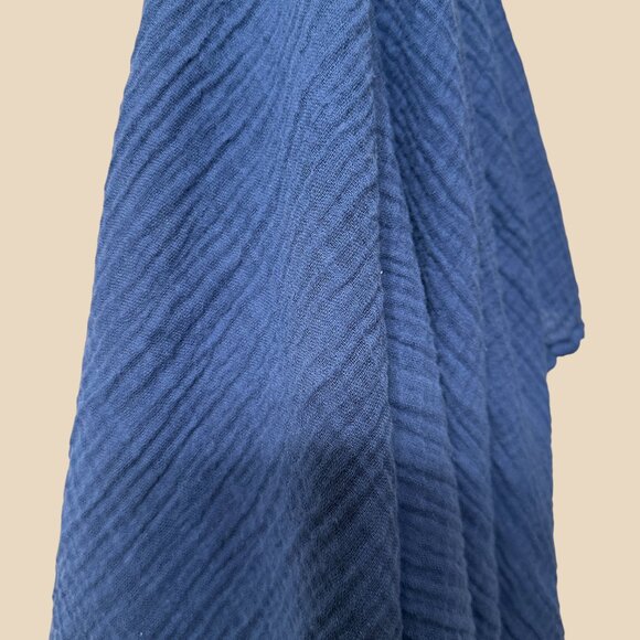 Swaddle Blanket in Blue Gauze, Excellent Used Condition - Picture 3 of 3